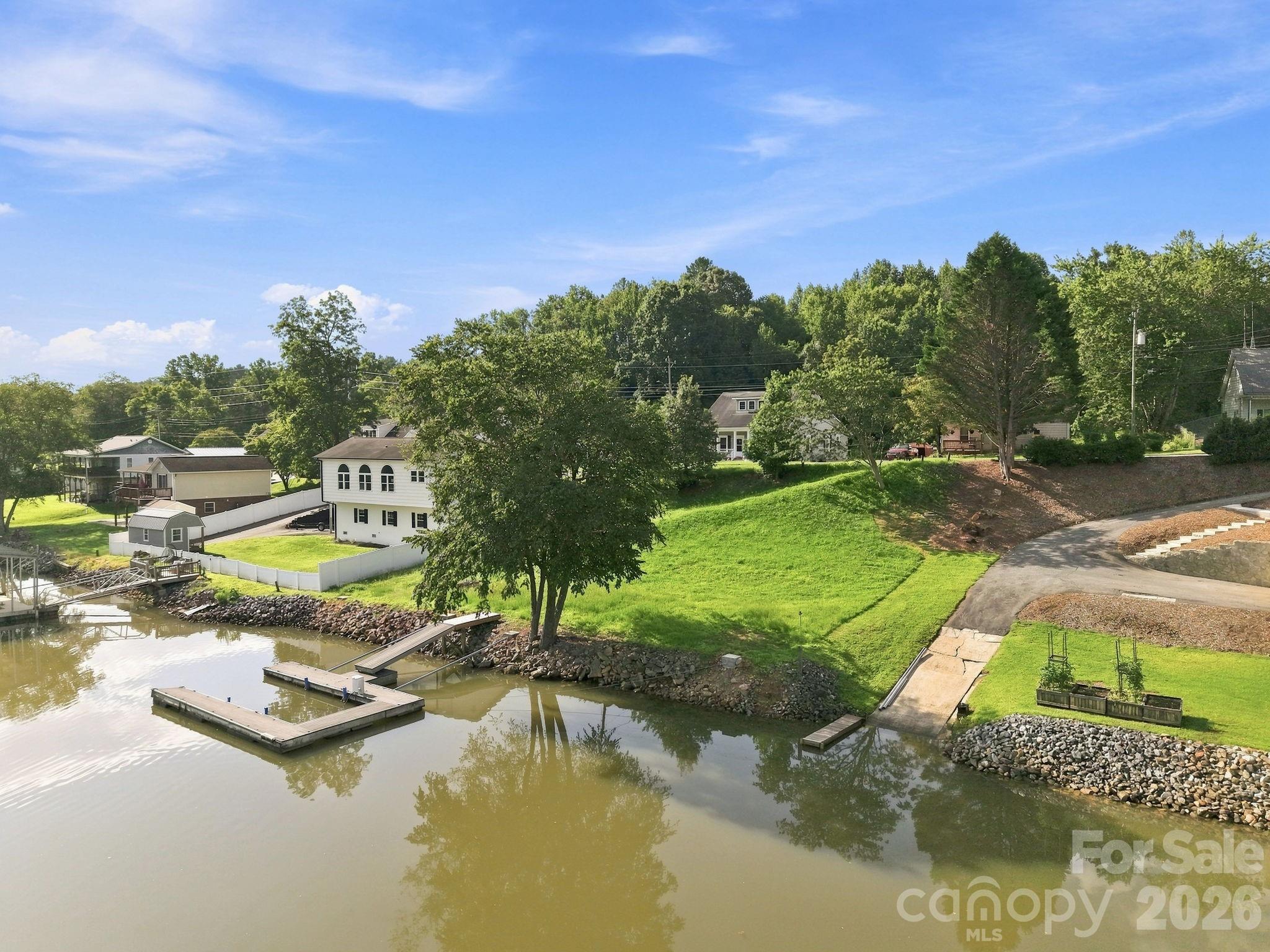 207 Catawba Avenue Property Photo 1