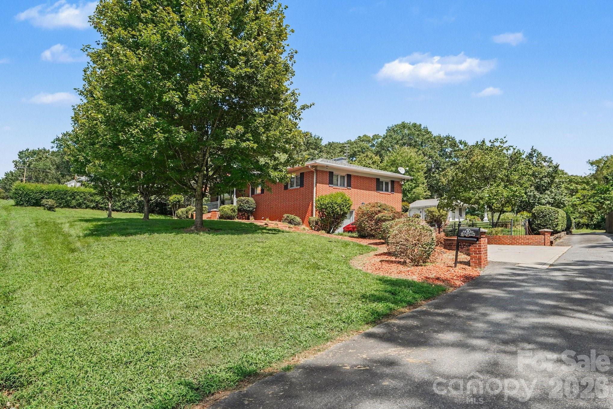 103 Dale Avenue Property Photo 2
