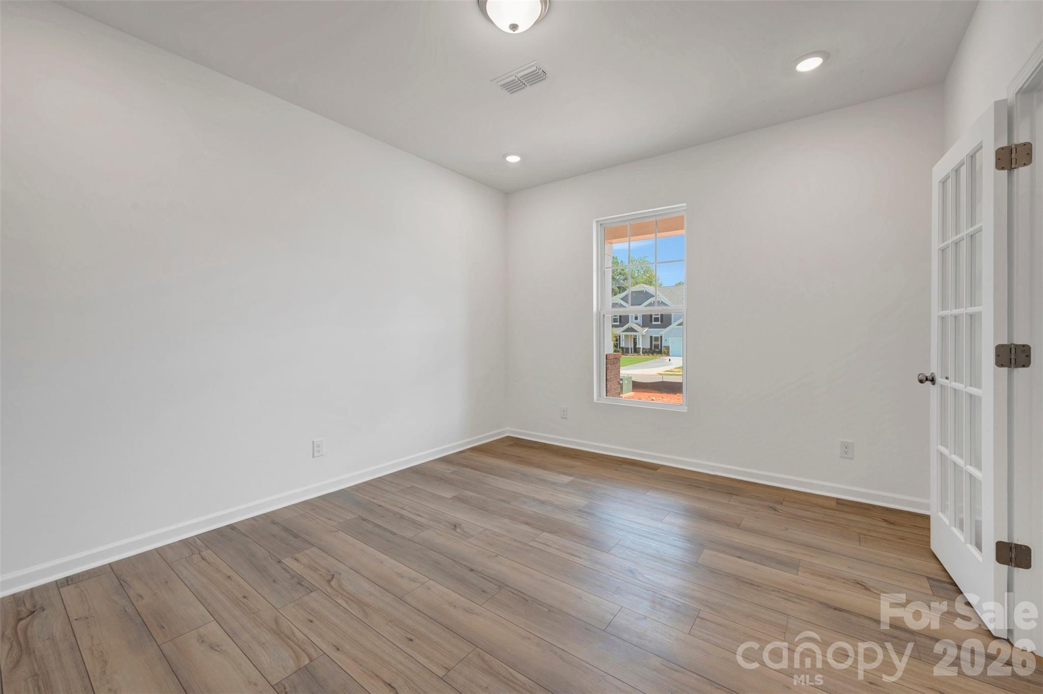 245 Amber Glen Drive Property Photo 3