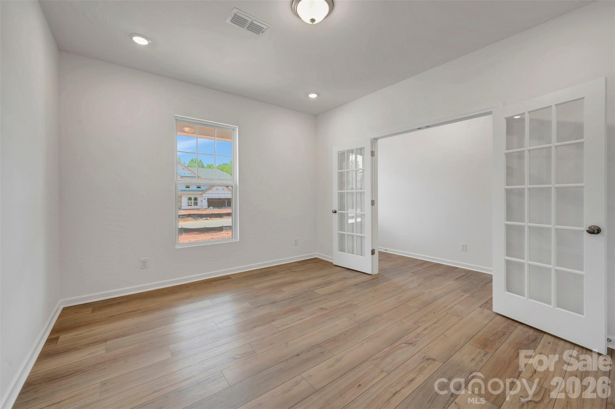 245 Amber Glen Drive Property Photo 4