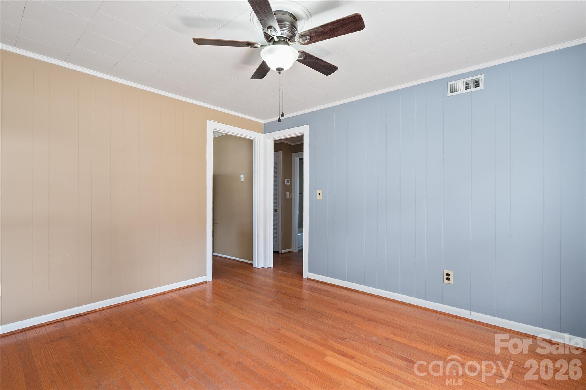 417 Riverbend Street Property Photo 8