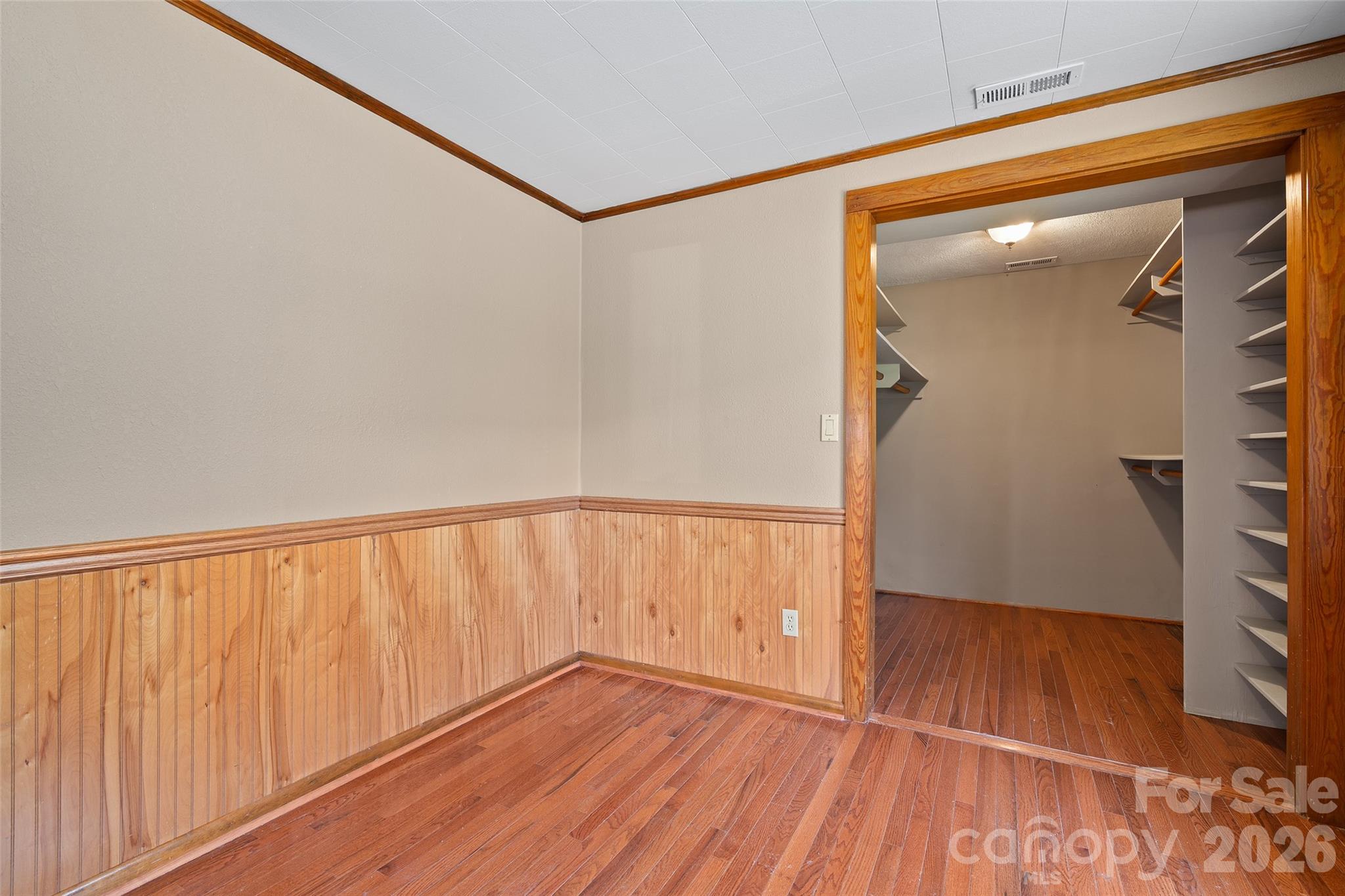 417 Riverbend Street Property Photo 16