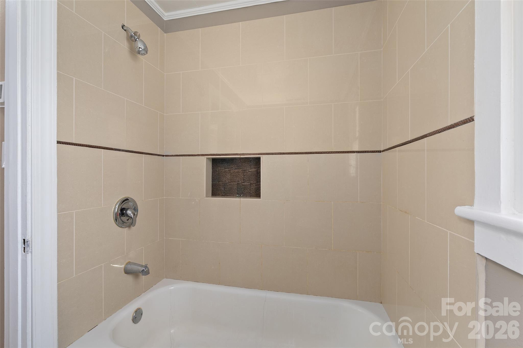 417 Riverbend Street Property Photo 18