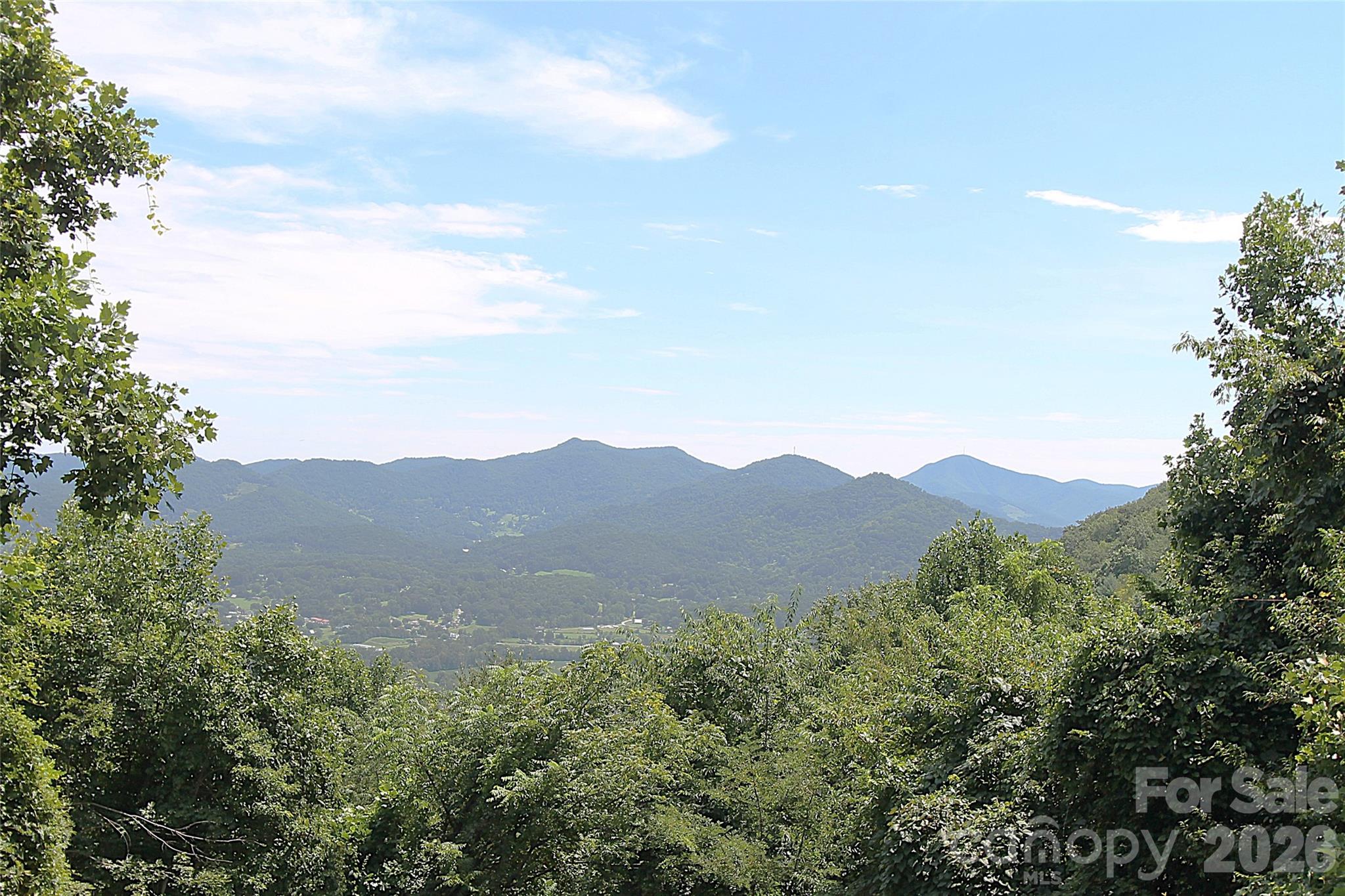 310 High Cliff Drive Property Photo 1