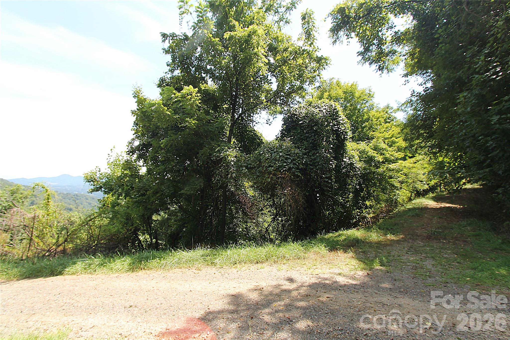 310 High Cliff Drive Property Photo 2