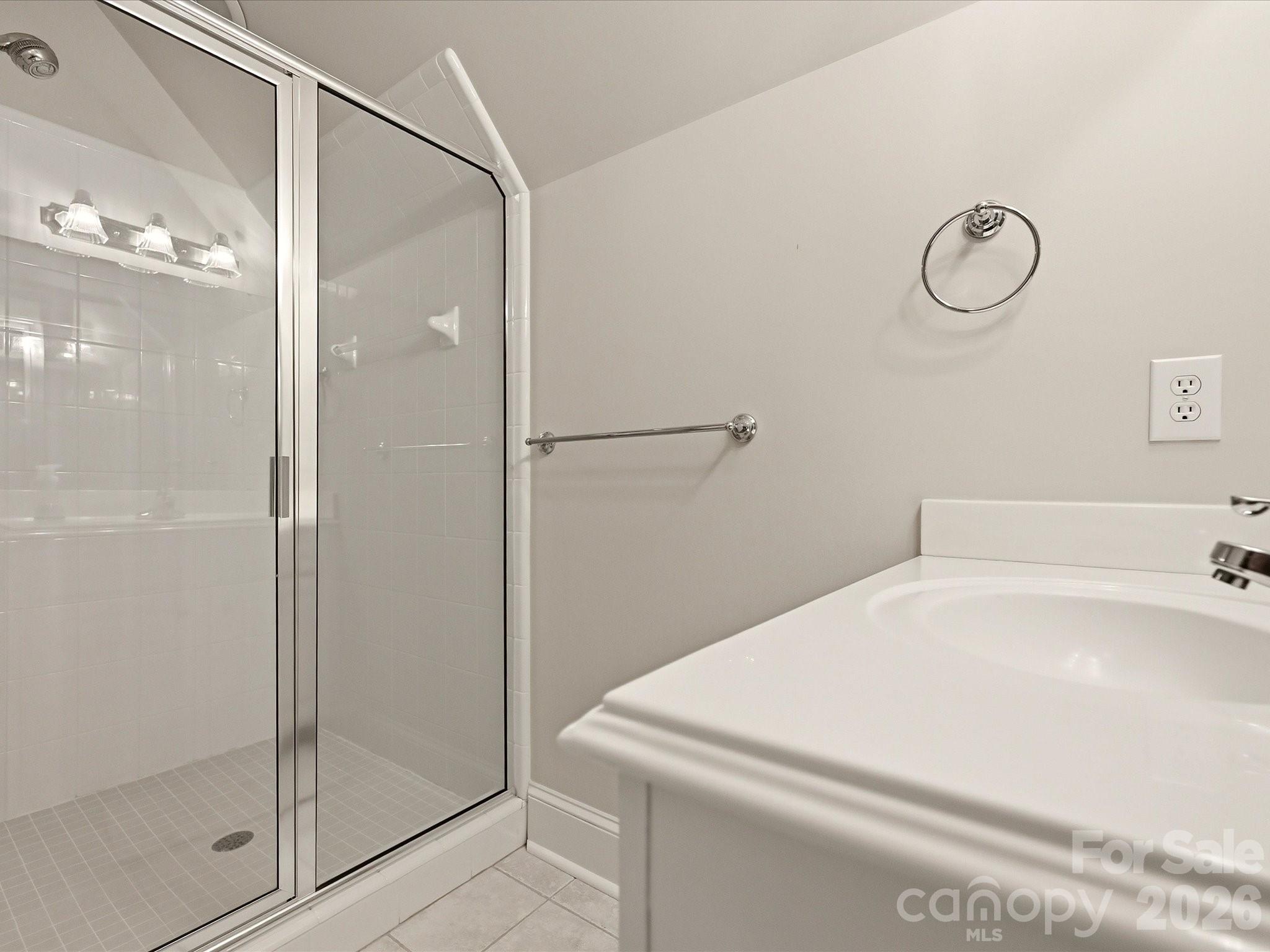 8902 Summer Club Road Property Photo 28