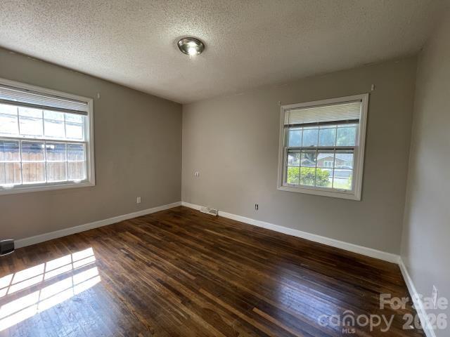 909 Carrington Drive Property Photo 6