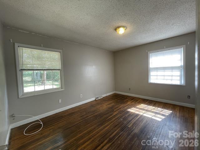 909 Carrington Drive Property Photo 7