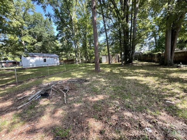 909 Carrington Drive Property Photo 12