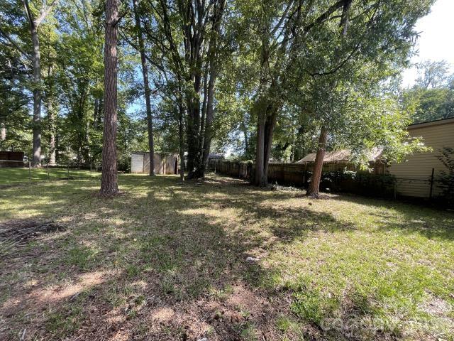 909 Carrington Drive Property Photo 13