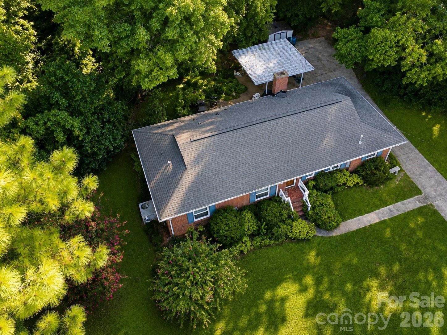 6124 Donna Drive Property Photo 2