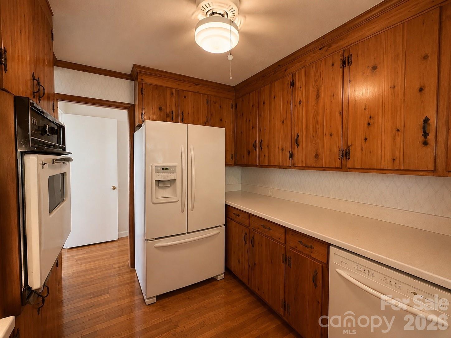6124 Donna Drive Property Photo 8