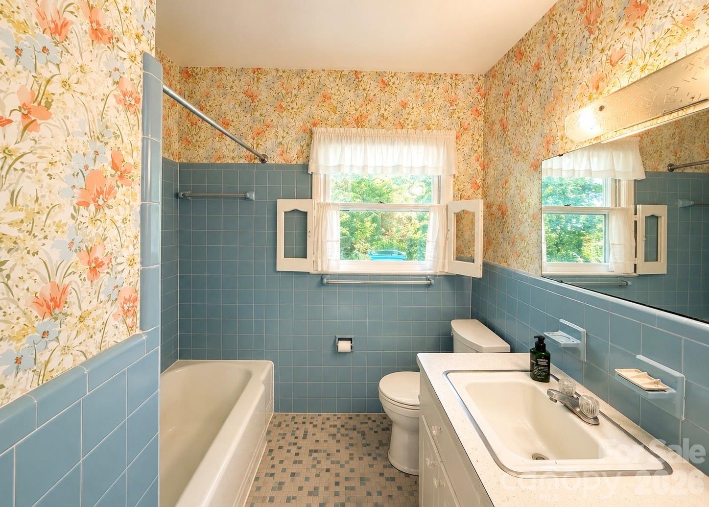 6124 Donna Drive Property Photo 12