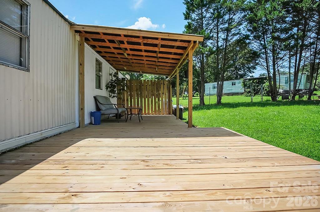 6584 Deerwood Trail Property Photo 6