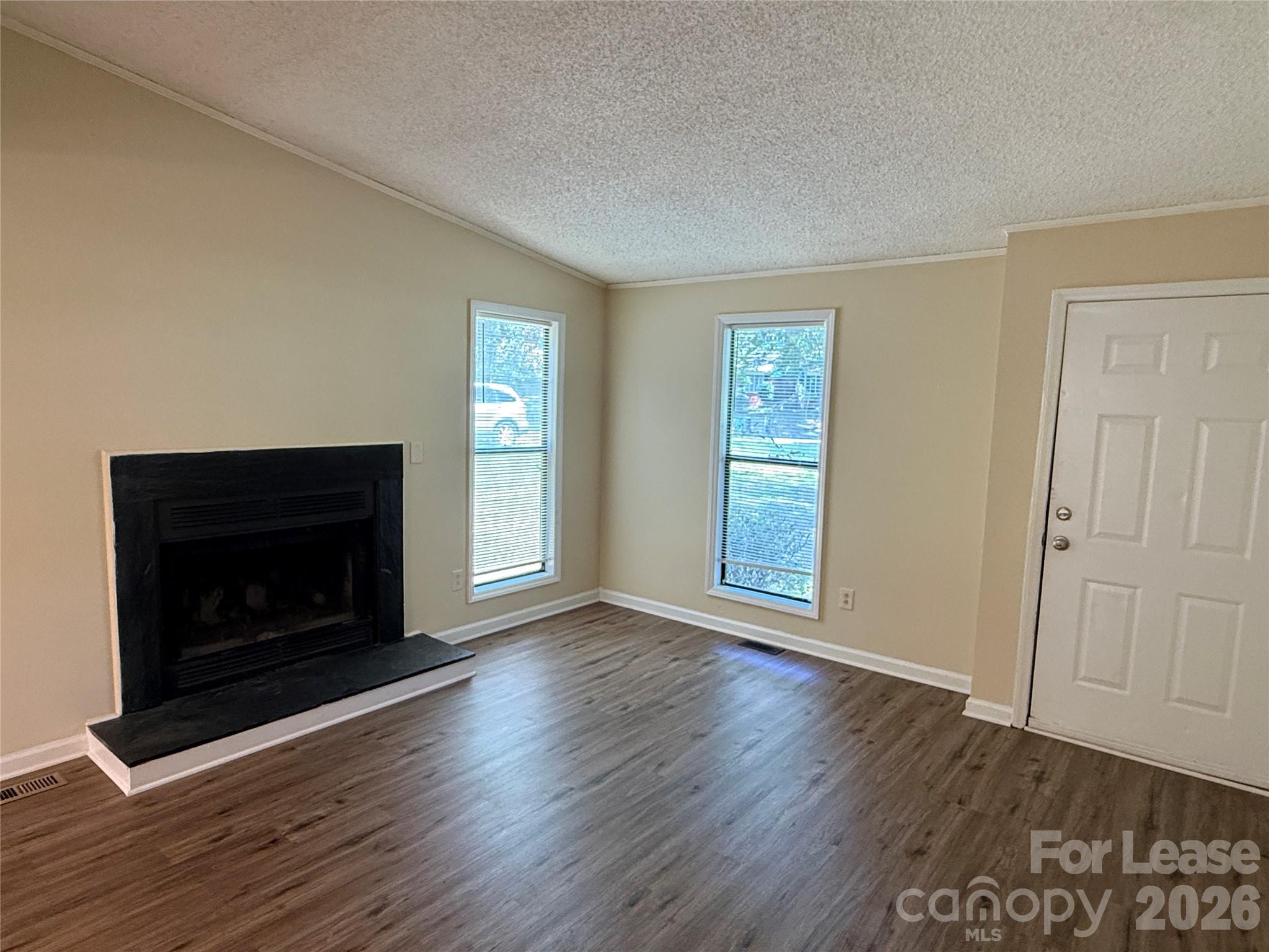 2220 Laburnum Avenue Property Photo 2