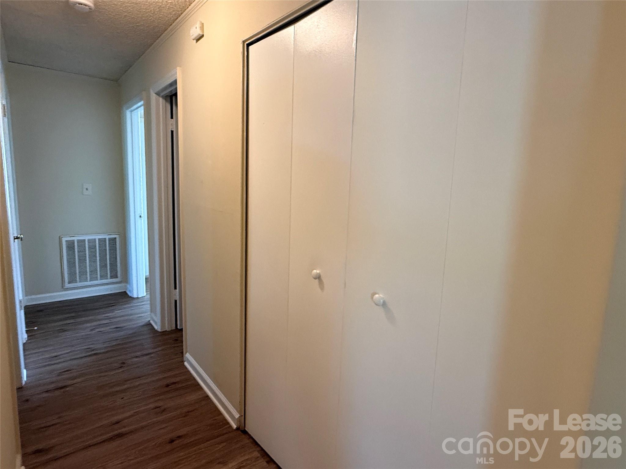2220 Laburnum Avenue Property Photo 6