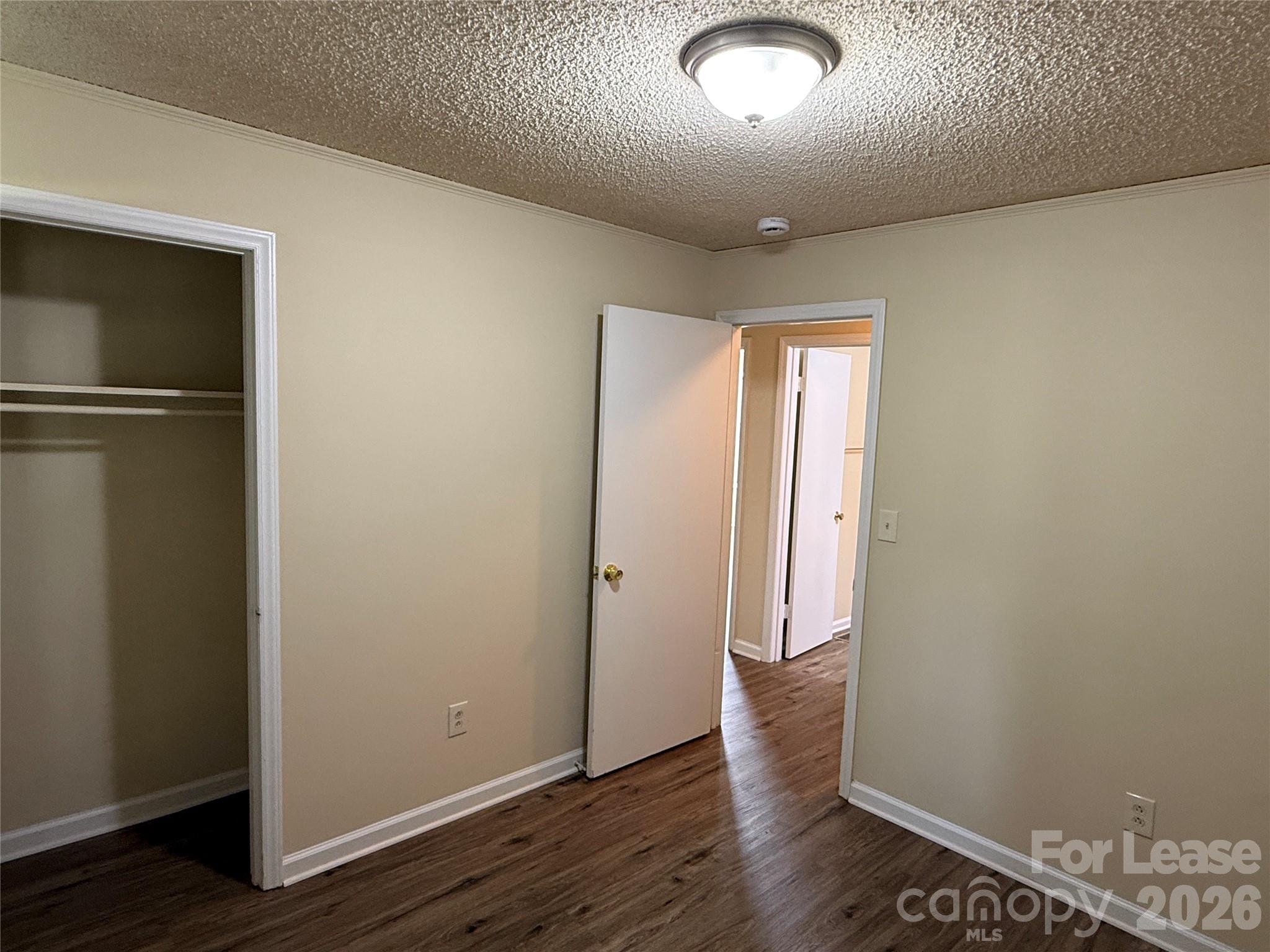 2220 Laburnum Avenue Property Photo 8