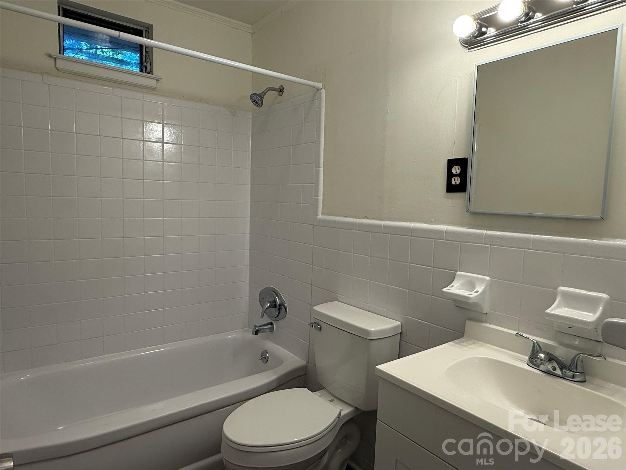 6009 Monteith Drive Property Photo 6