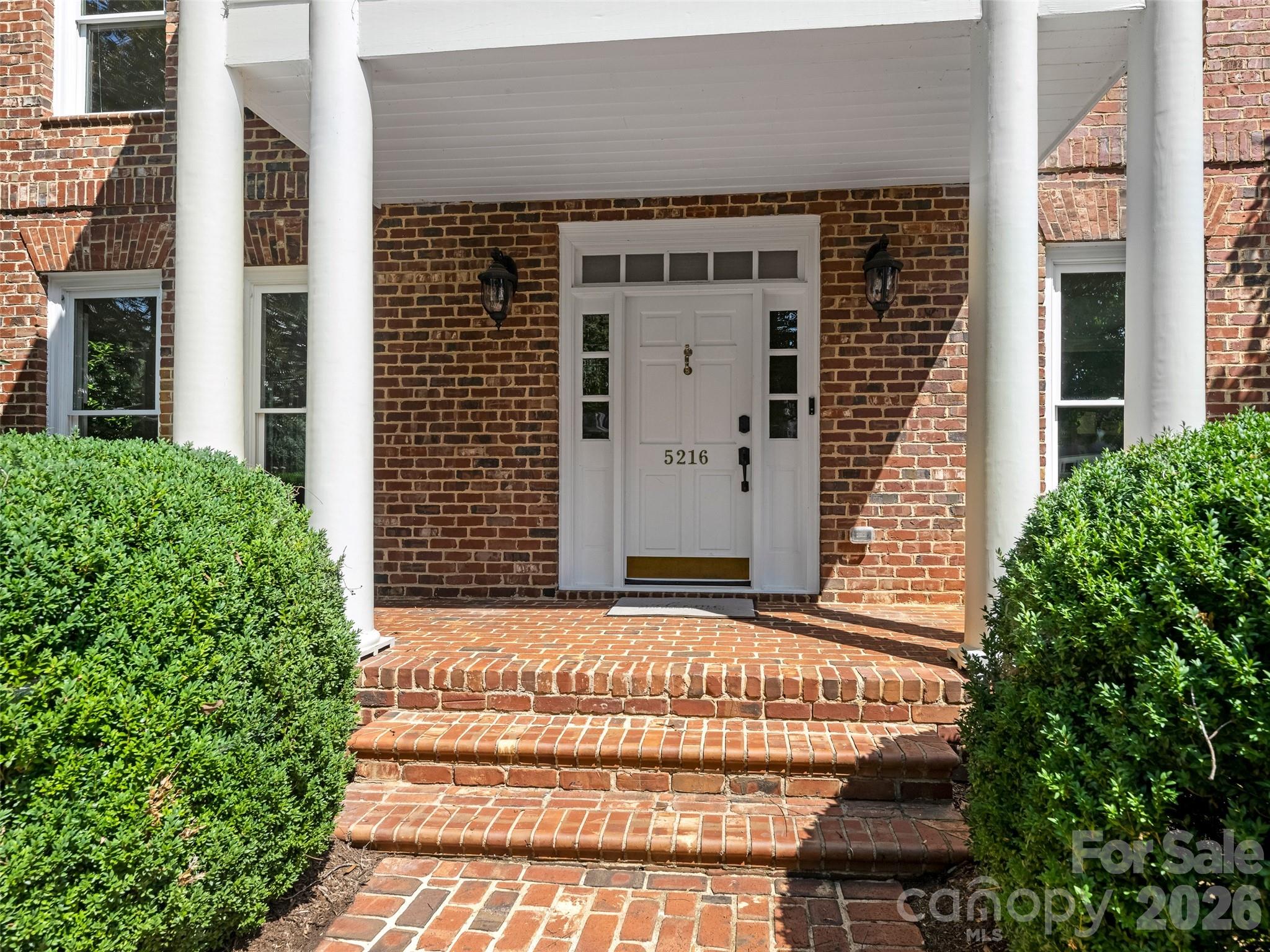 5216 Sunningdale Drive Property Photo 3