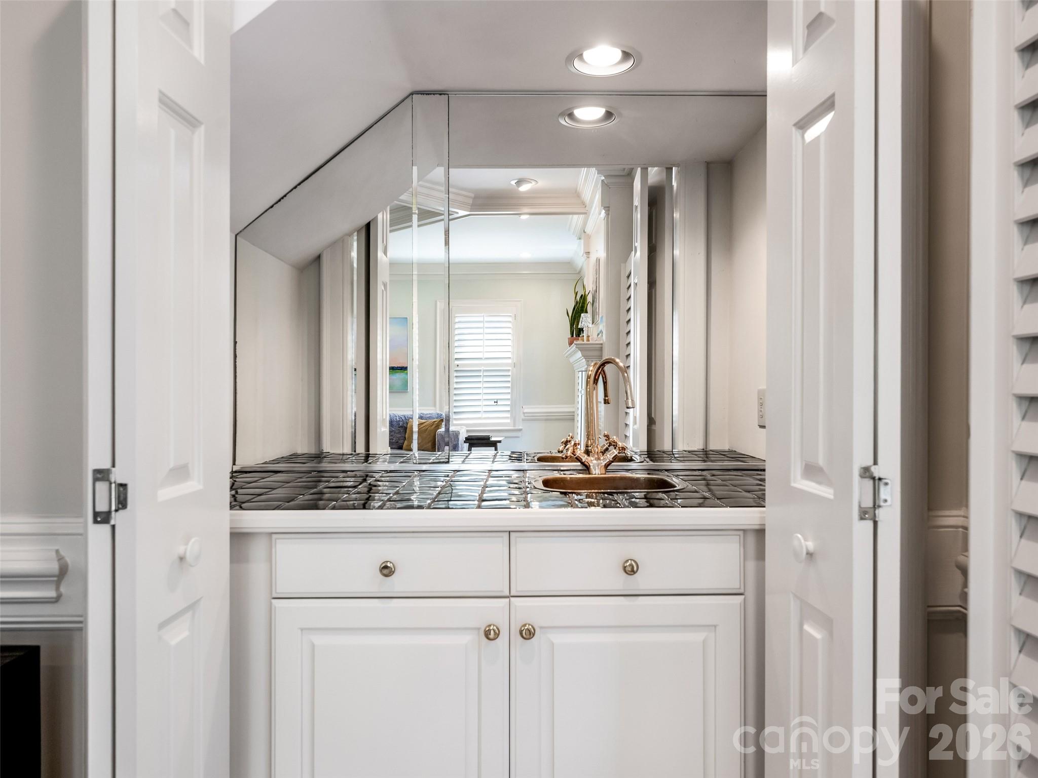 5216 Sunningdale Drive Property Photo 17