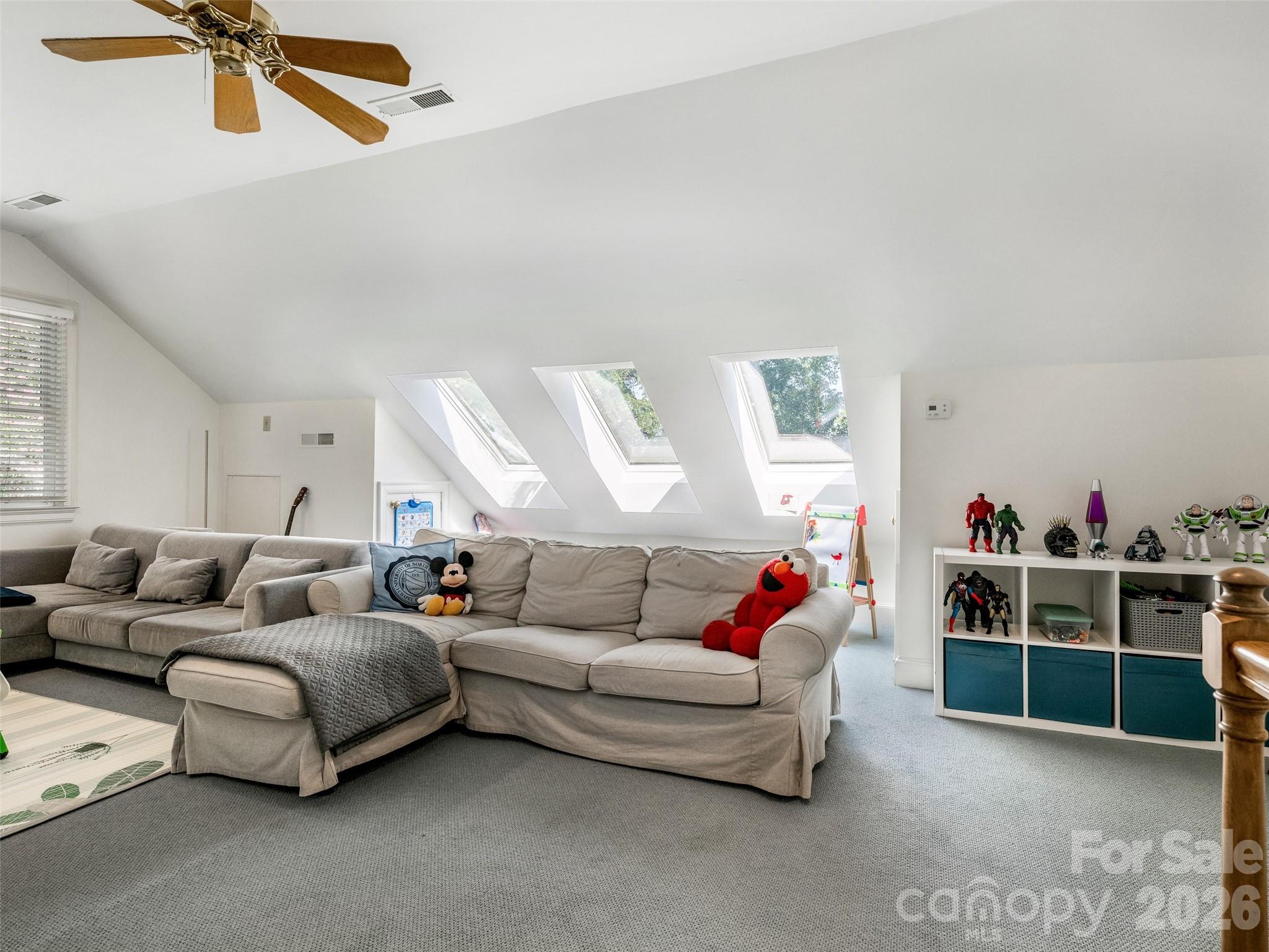 5216 Sunningdale Drive Property Photo 20