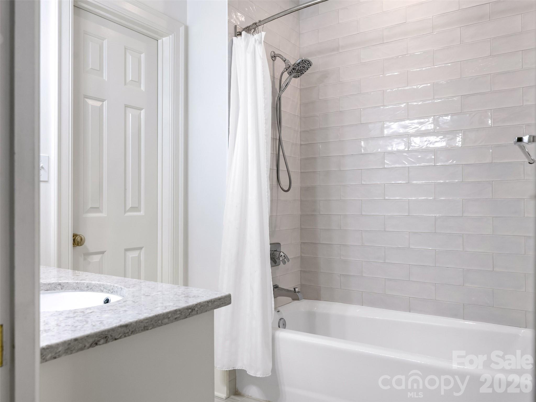 5216 Sunningdale Drive Property Photo 31