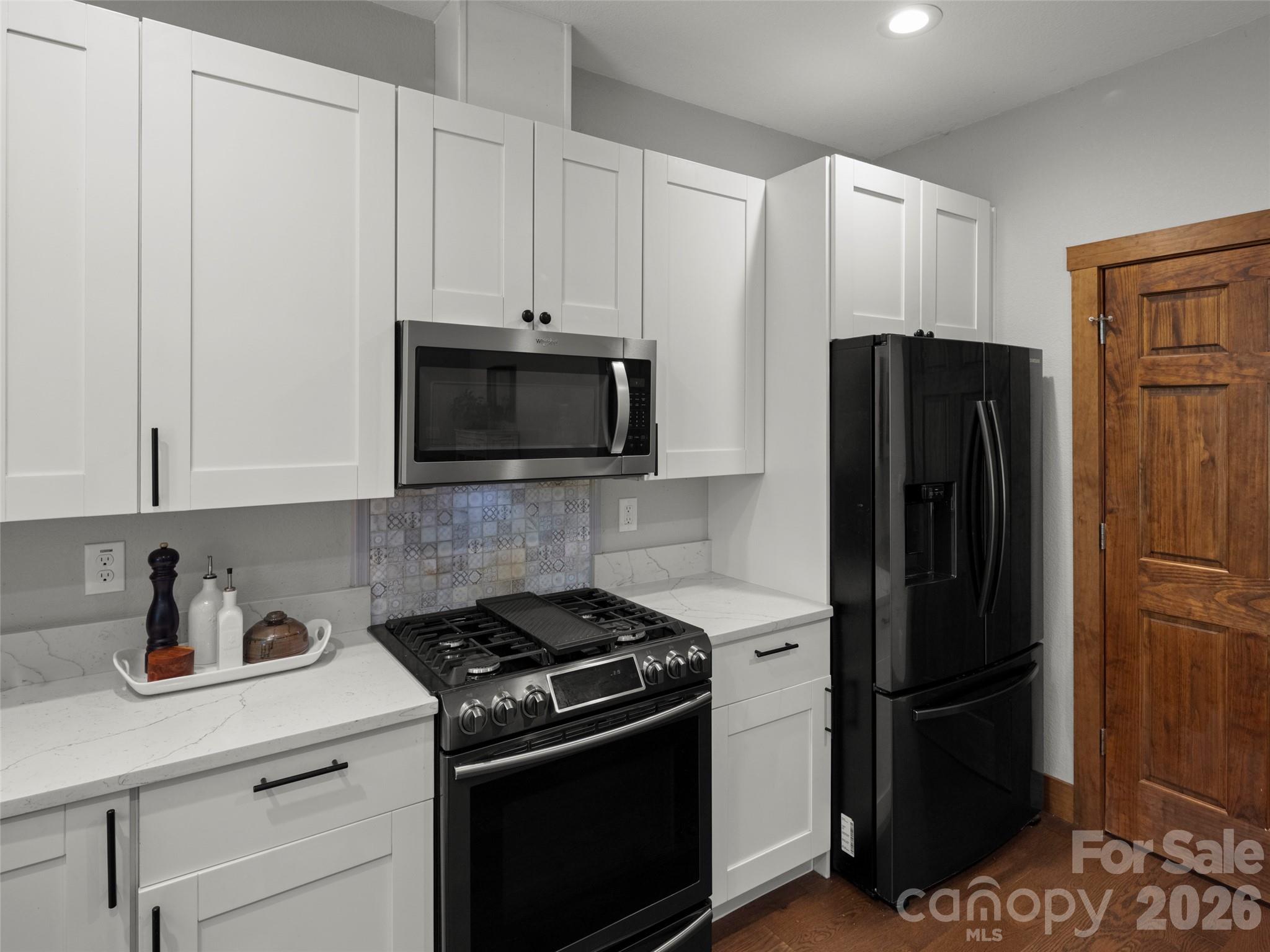 60 River Walk Drive Property Photo 11