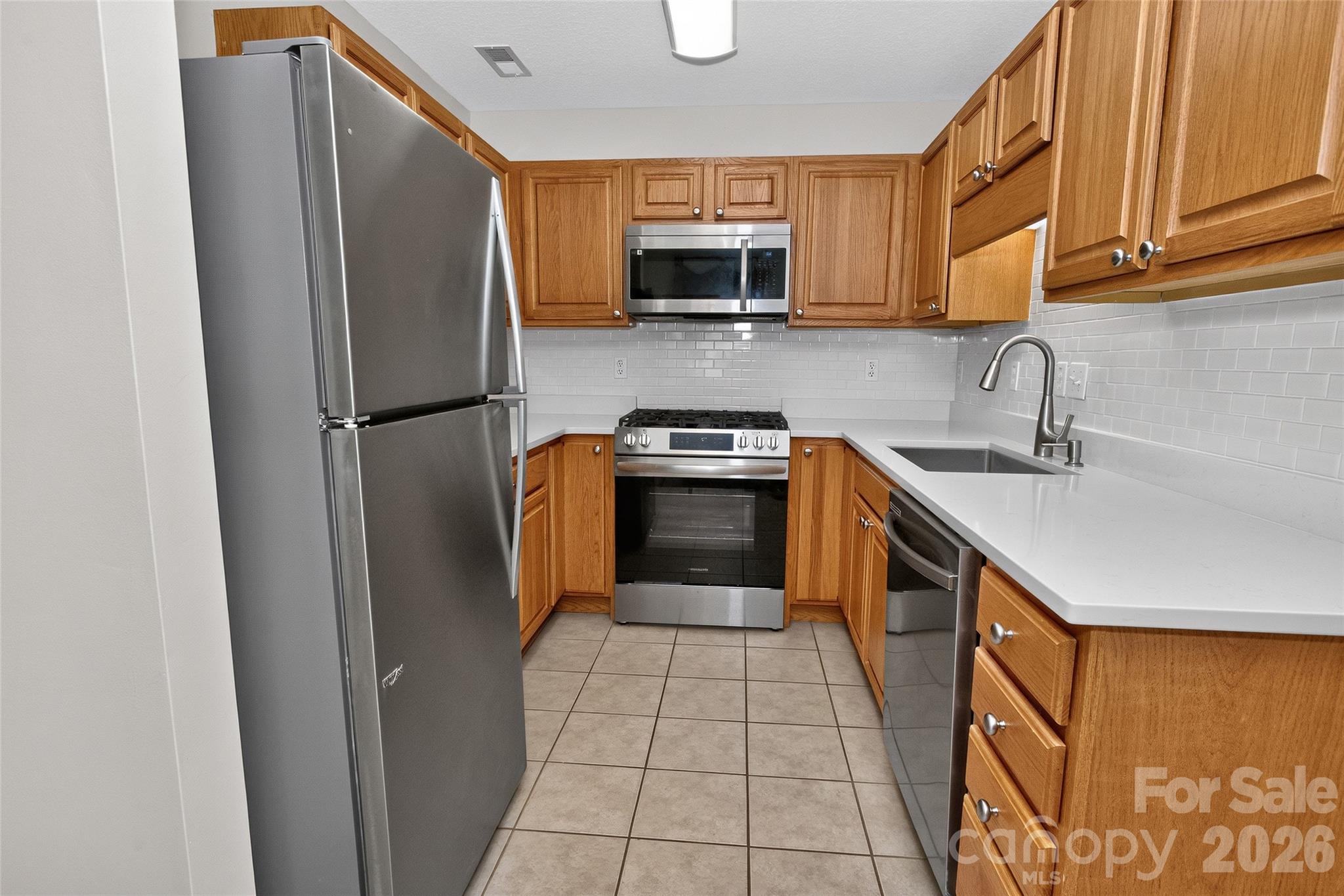 14 Rotunda Circle Property Photo 13