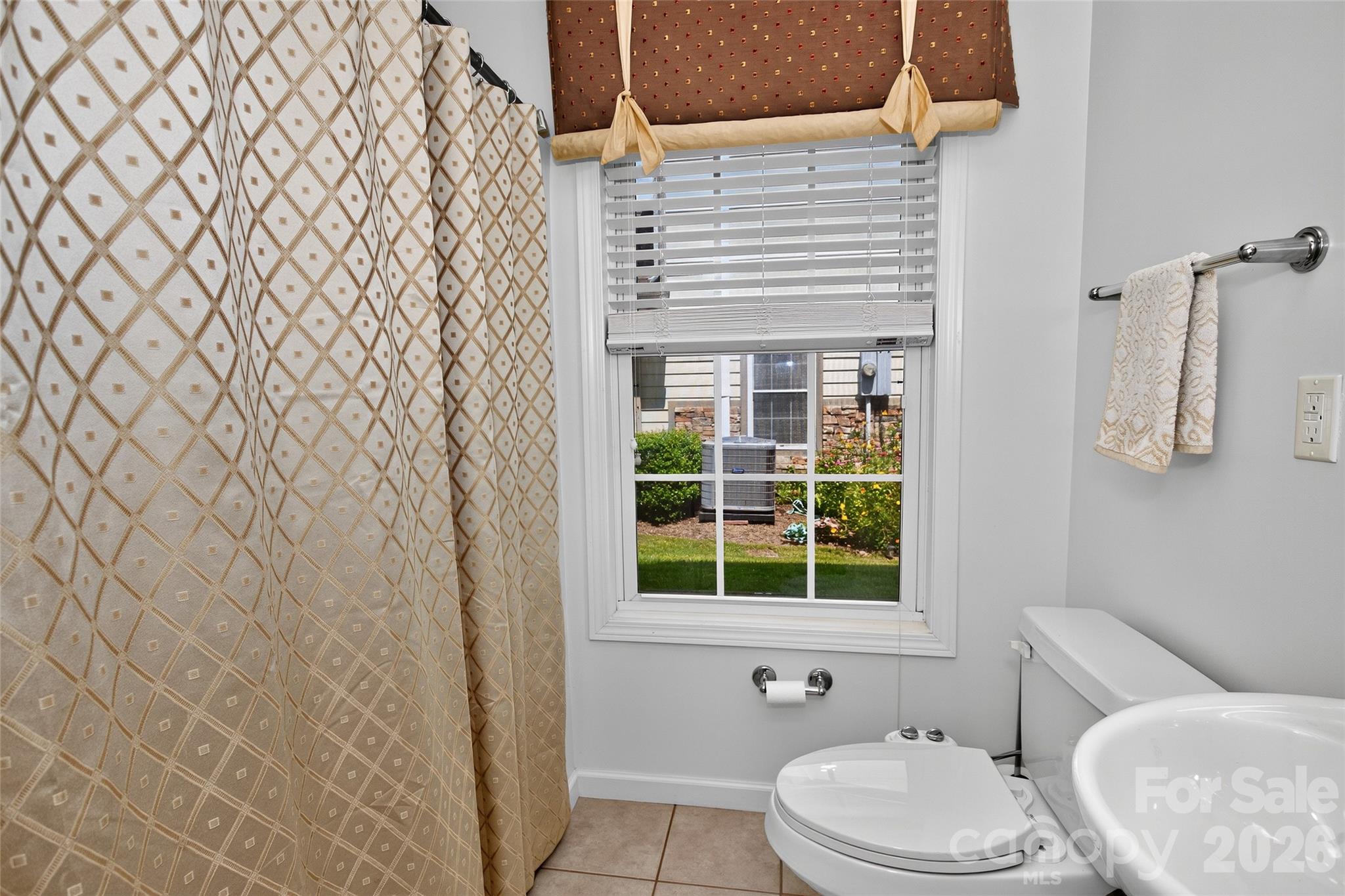 14 Rotunda Circle Property Photo 17
