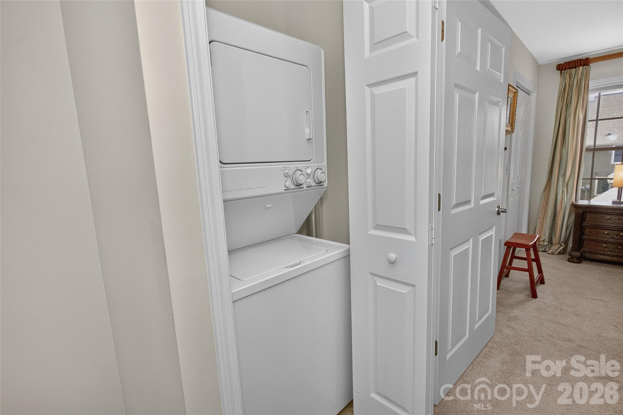 14 Rotunda Circle Property Photo 22