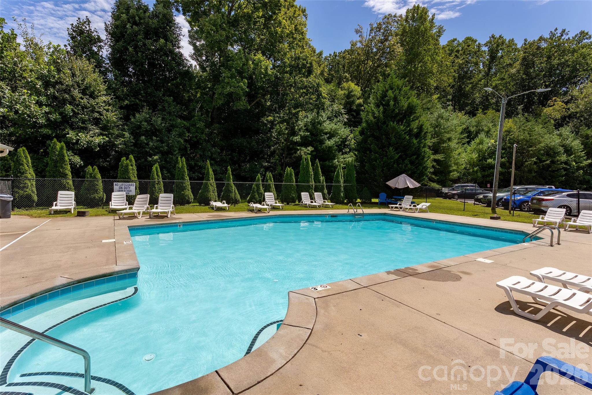 14 Rotunda Circle Property Photo 44