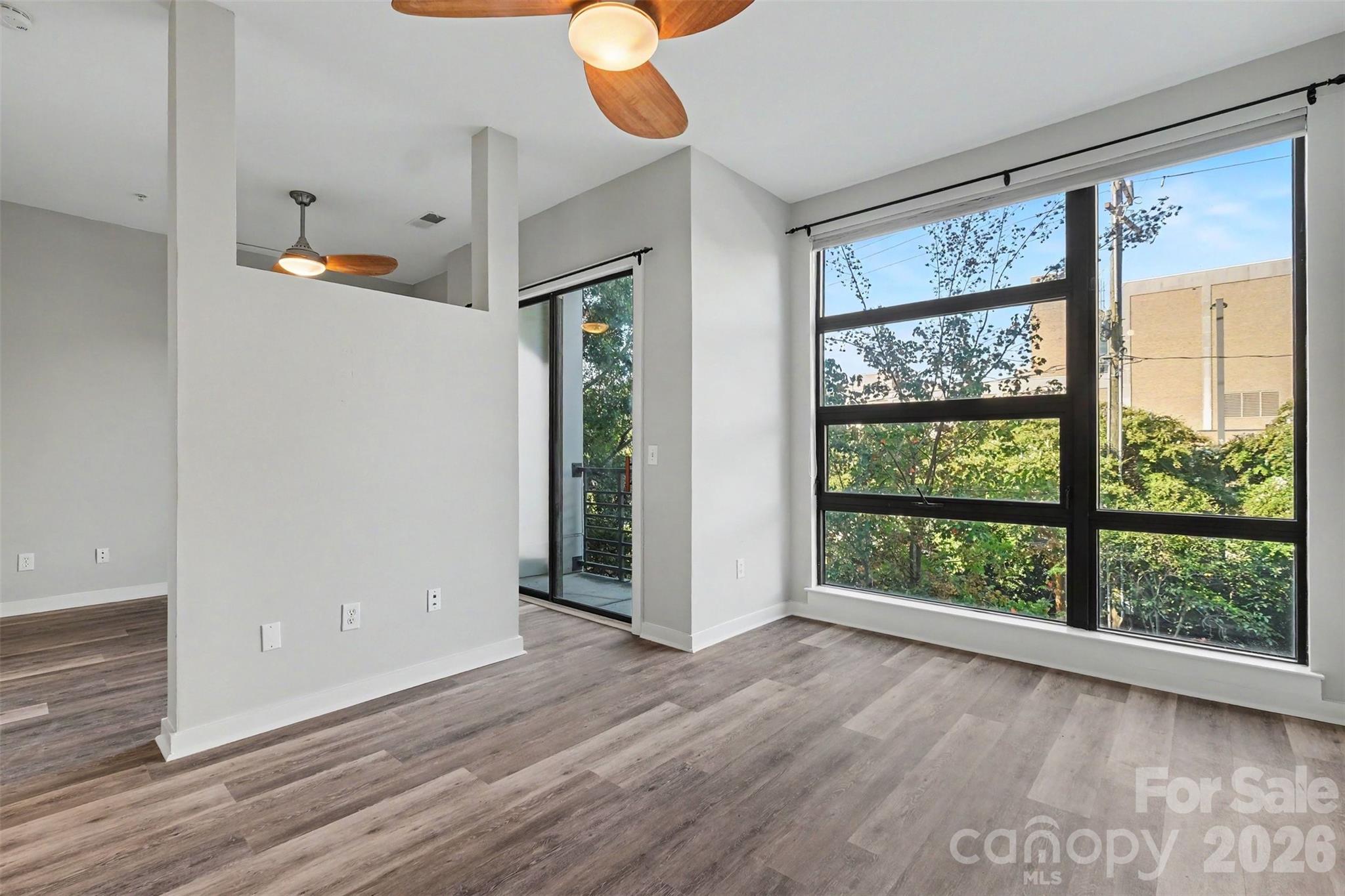 525 E 6th Street 201 Property Photo 8