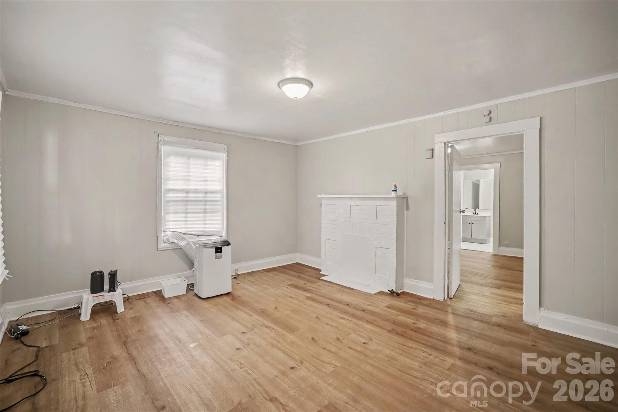 1909 Marshall Avenue Property Photo 5