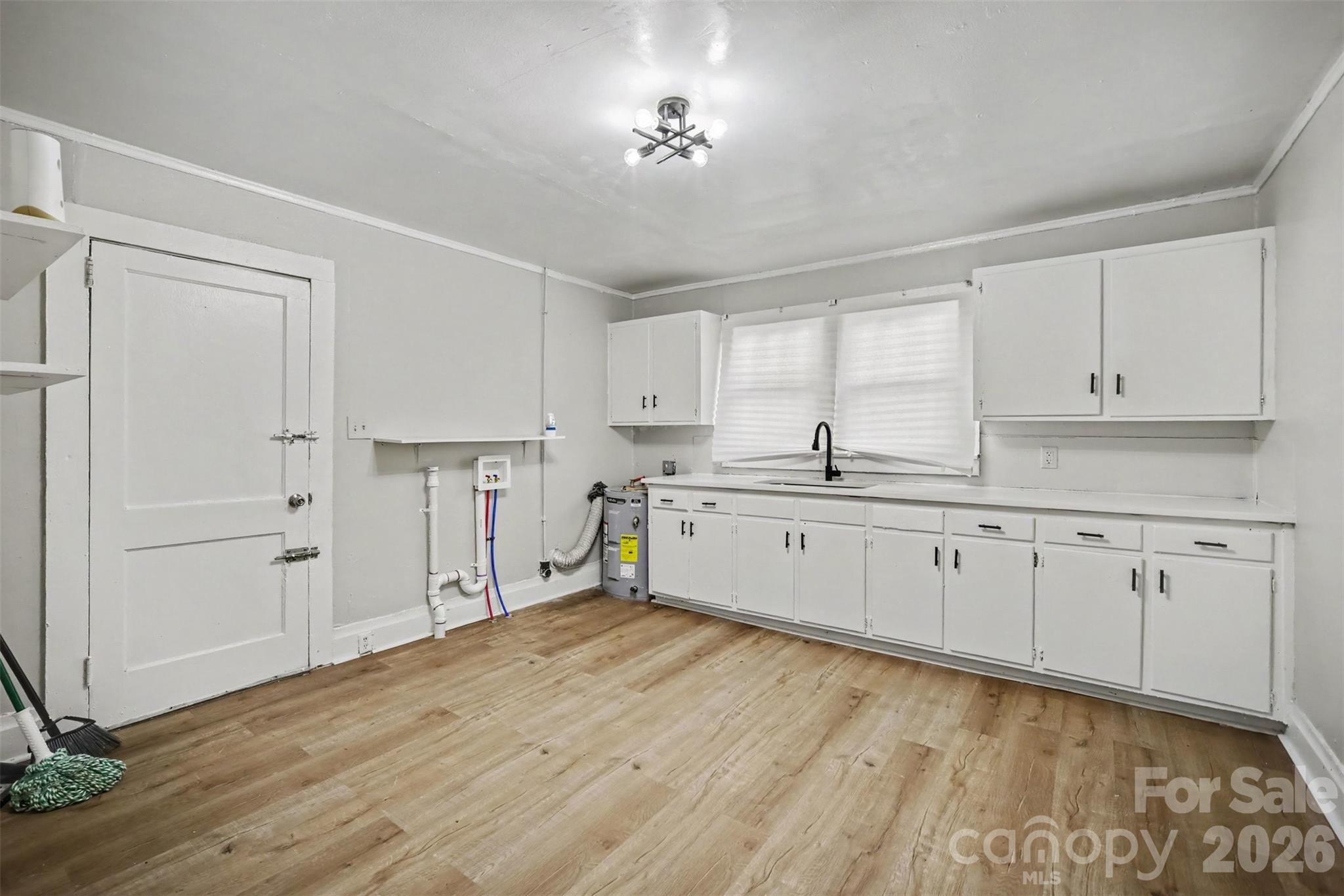 1909 Marshall Avenue Property Photo 13