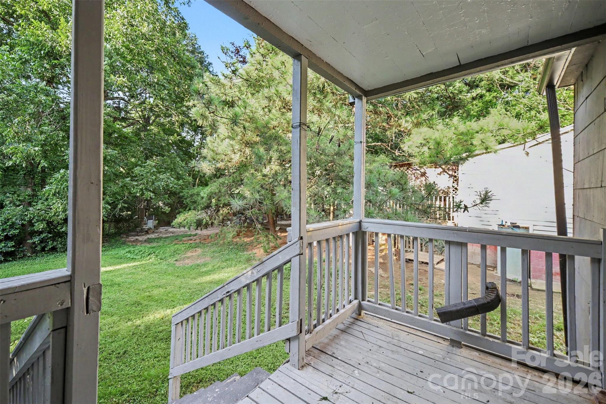1909 Marshall Avenue Property Photo 20