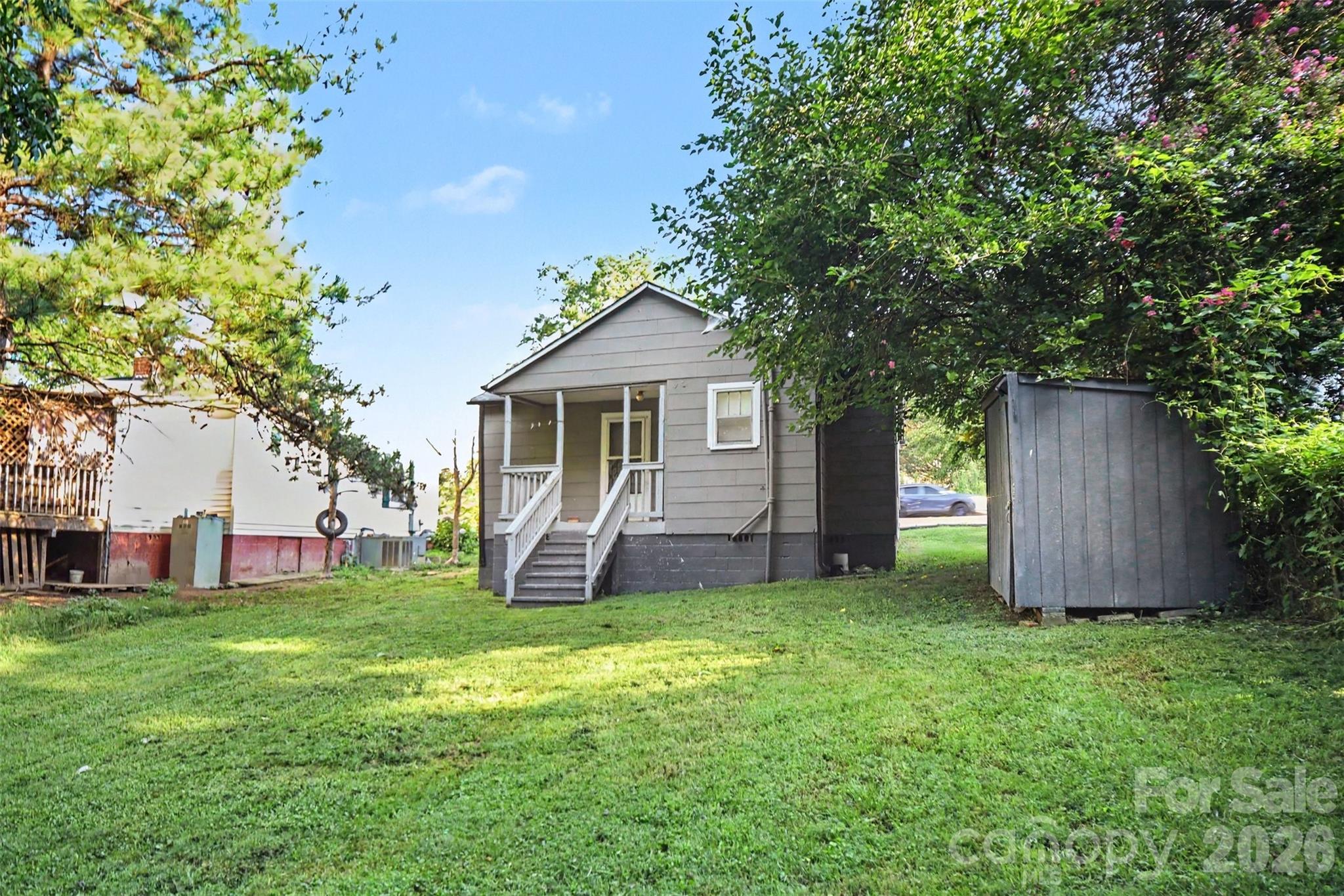 1909 Marshall Avenue Property Photo 21