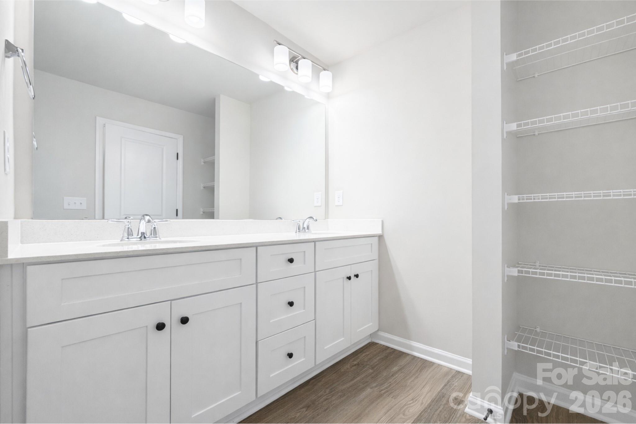 5913 Wallace Avenue Property Photo 16