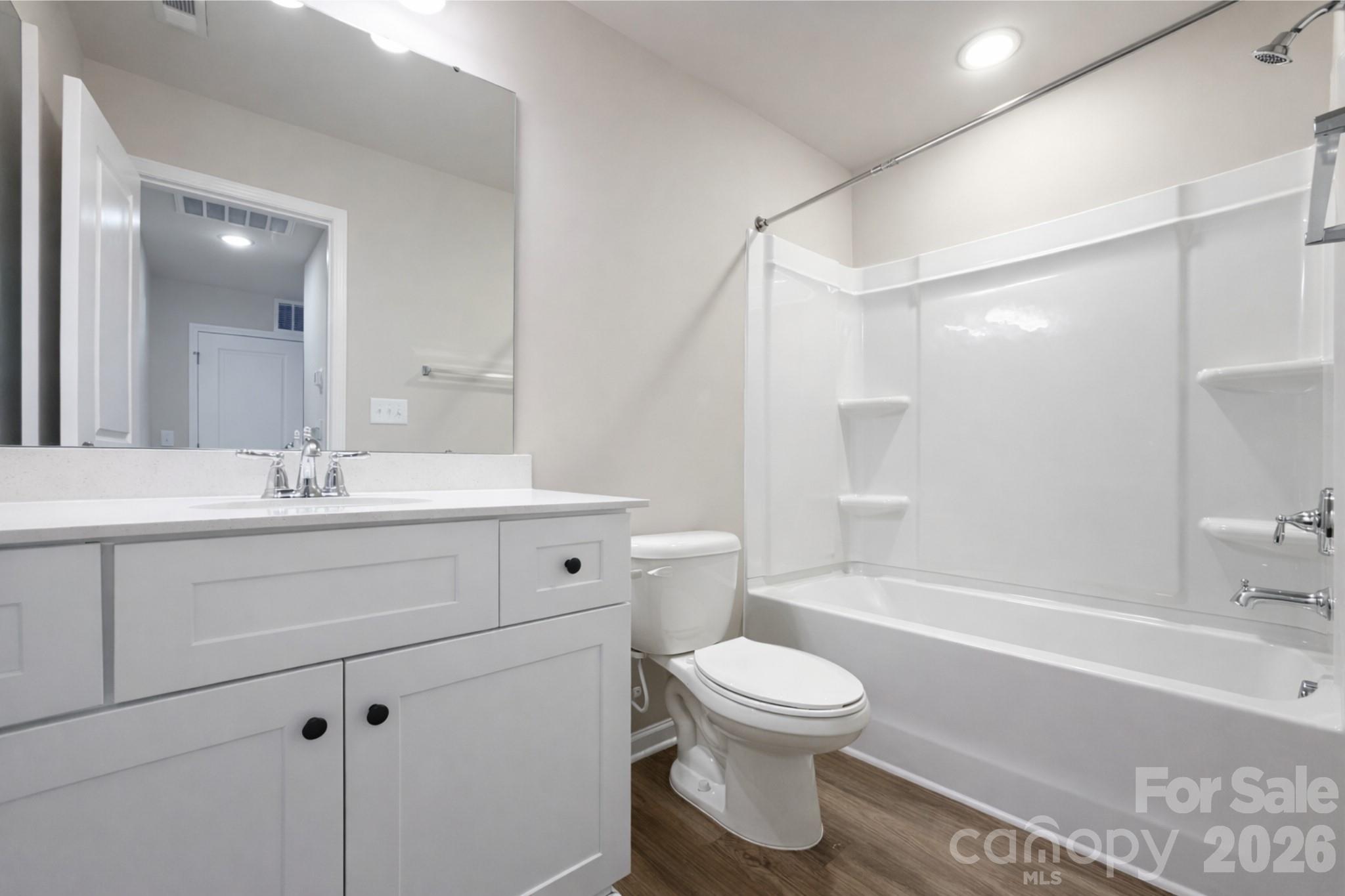 5913 Wallace Avenue Property Photo 25