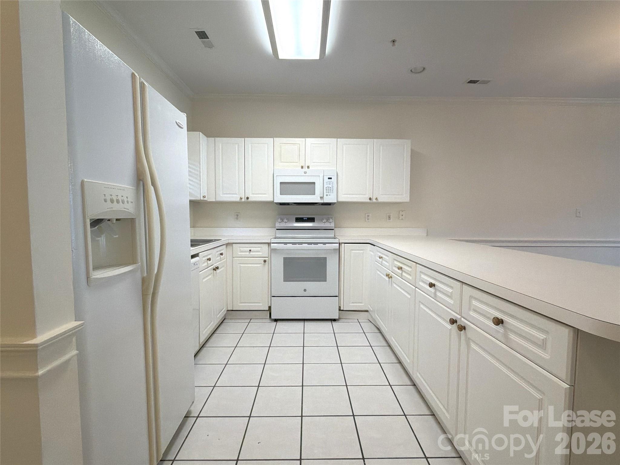 9113 Meadow Vista Road Property Photo 2