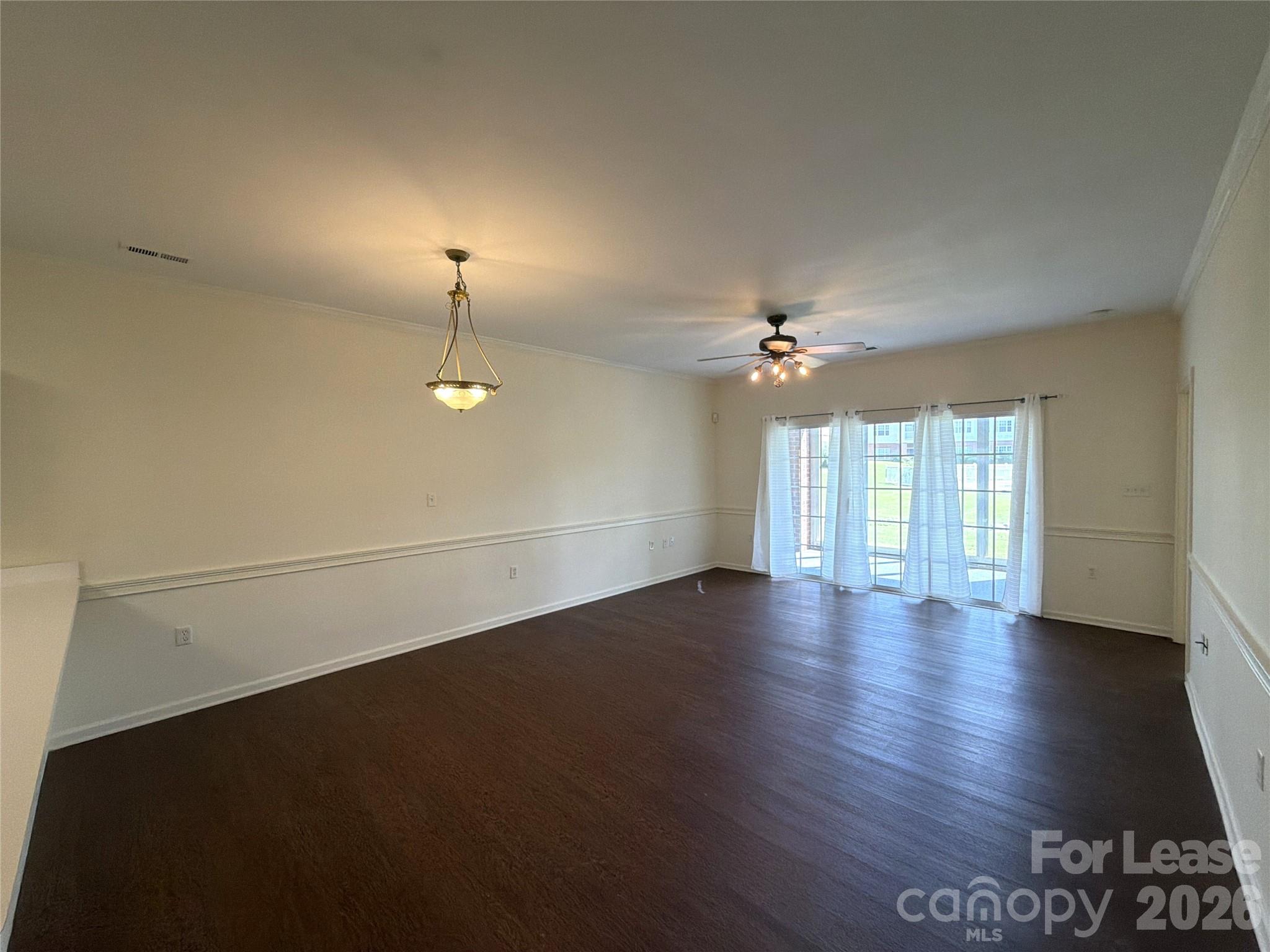 9113 Meadow Vista Road Property Photo 6