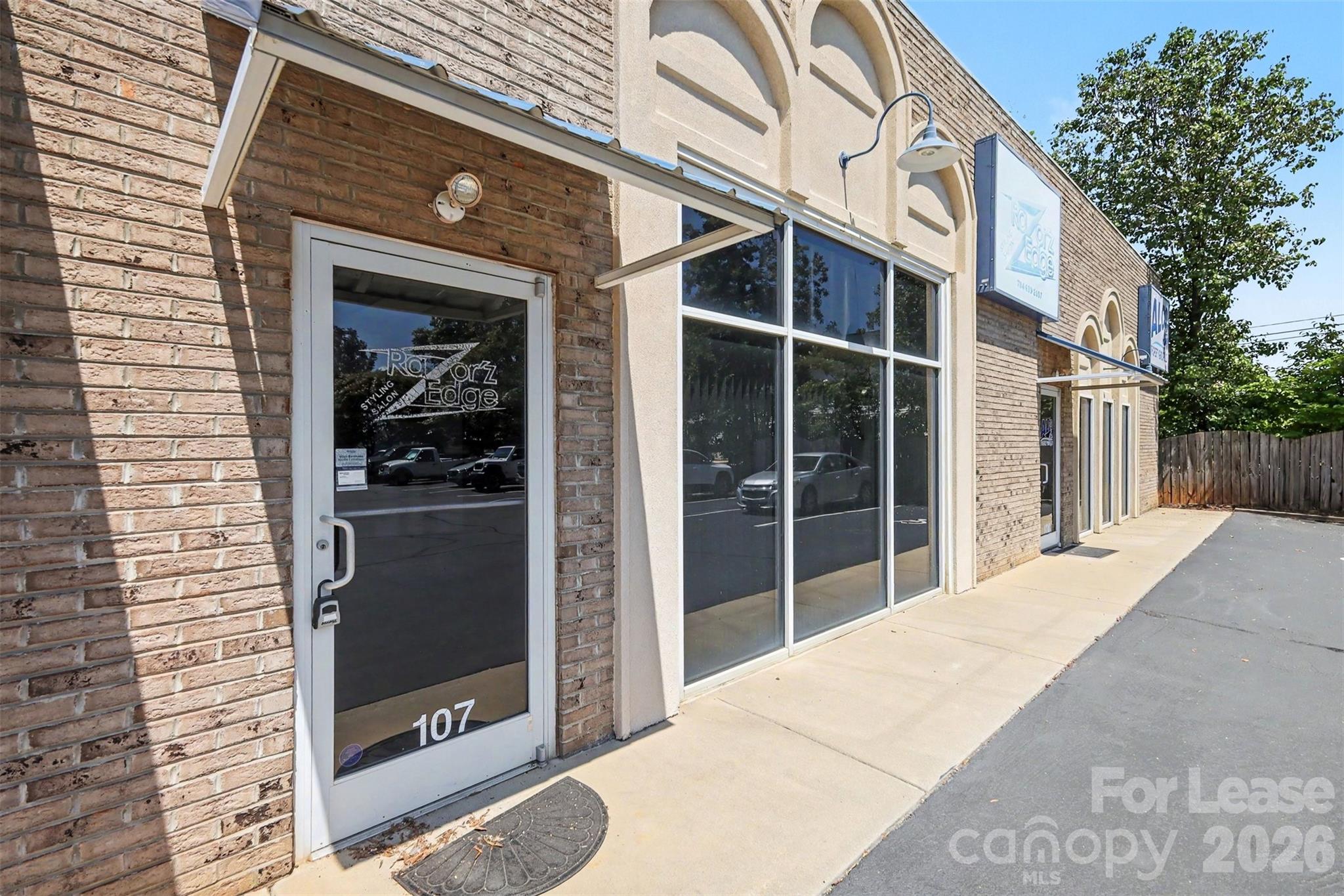 1620 S Martin Luther King Jr Avenue 107 Property Photo 2