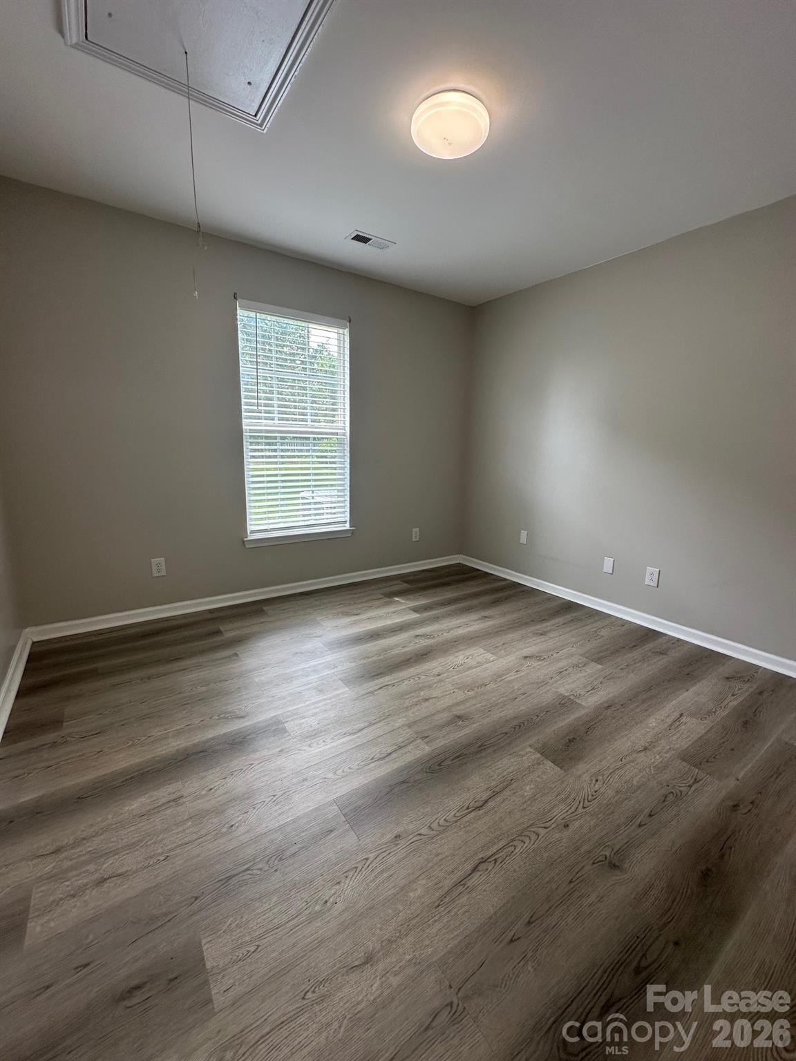 14108 Riding Hill Avenue Property Photo 7