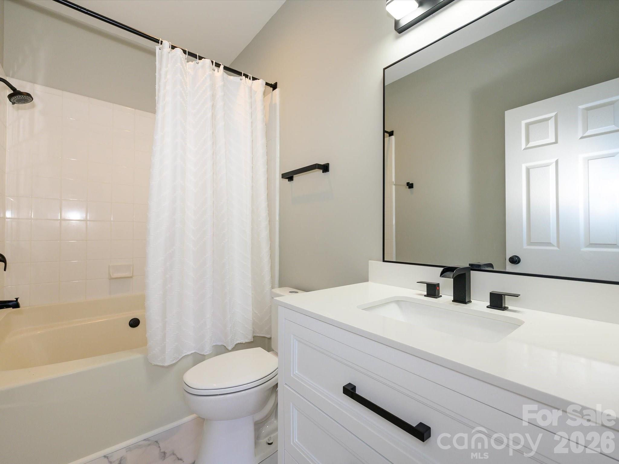 222 S Torrence Street 50 Property Photo 31