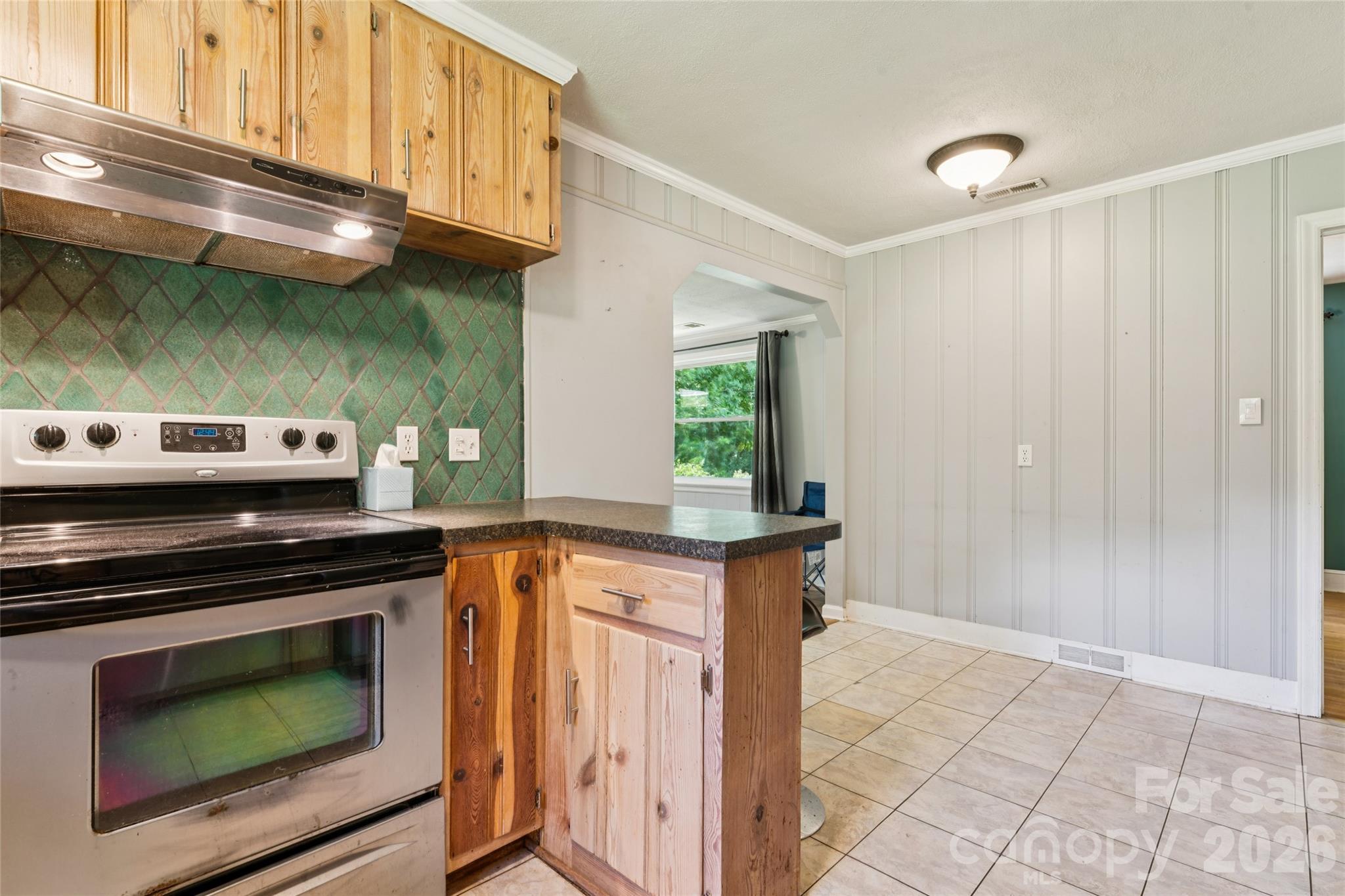 2305 Williams Road Property Photo 12