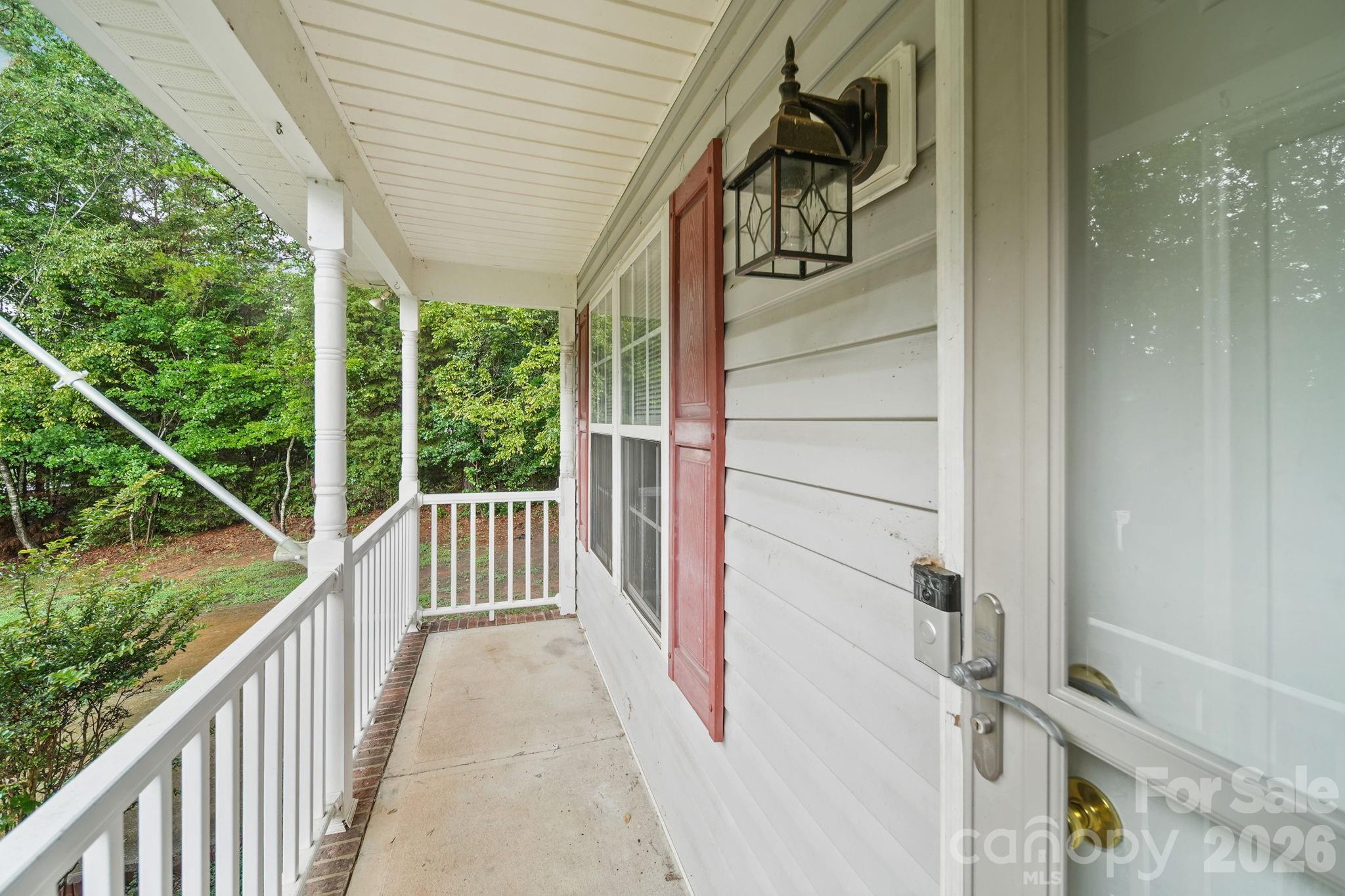 147 Island Terrace Road Property Photo 4