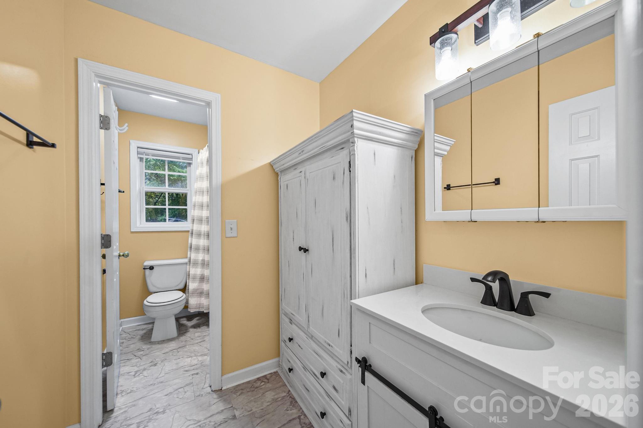 147 Island Terrace Road Property Photo 15