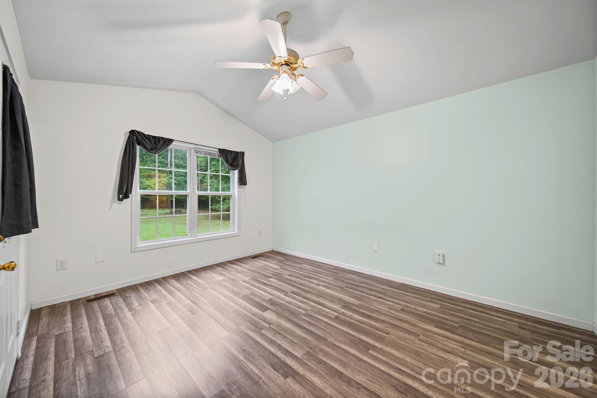 147 Island Terrace Road Property Photo 21