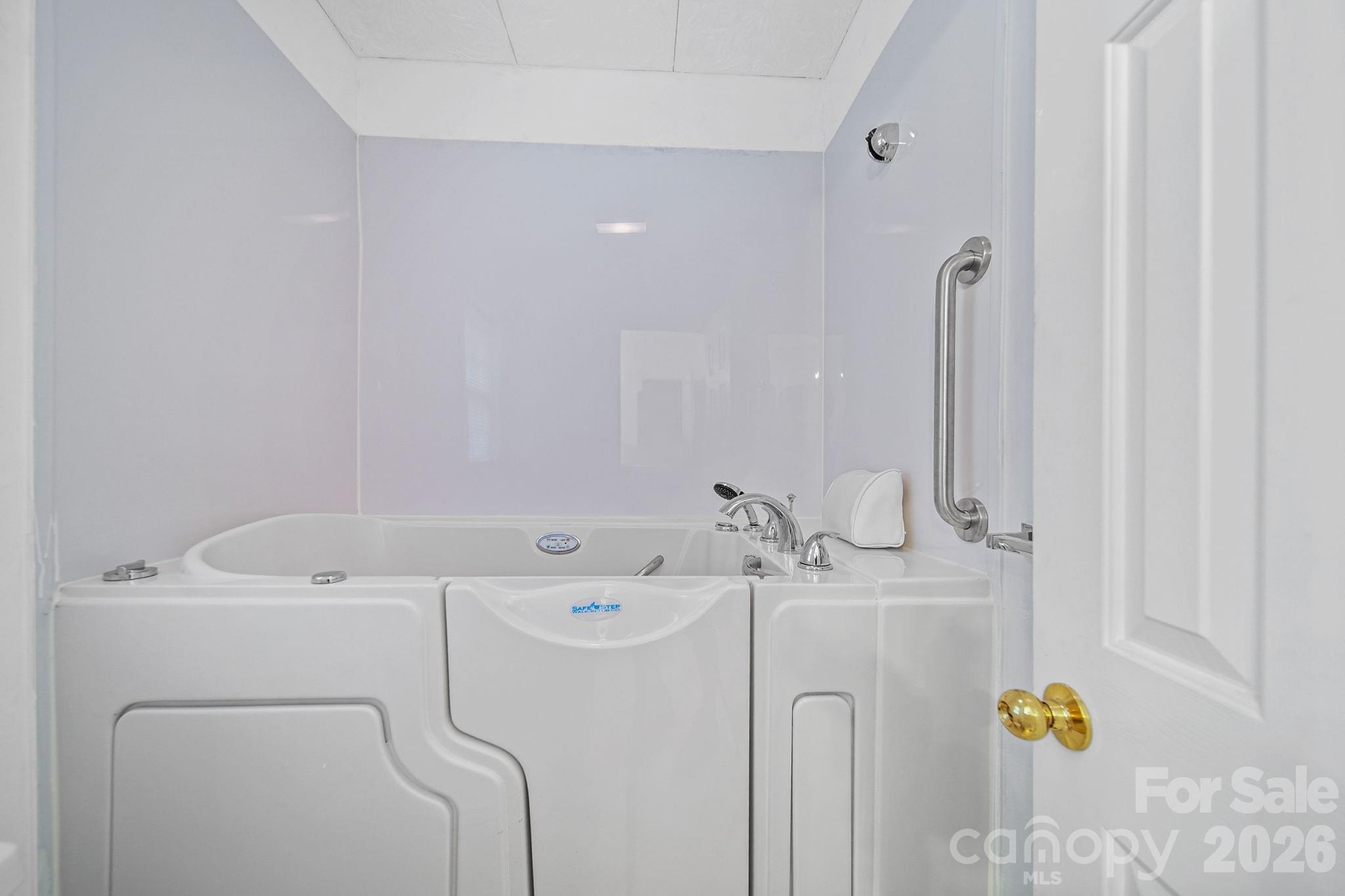 147 Island Terrace Road Property Photo 24