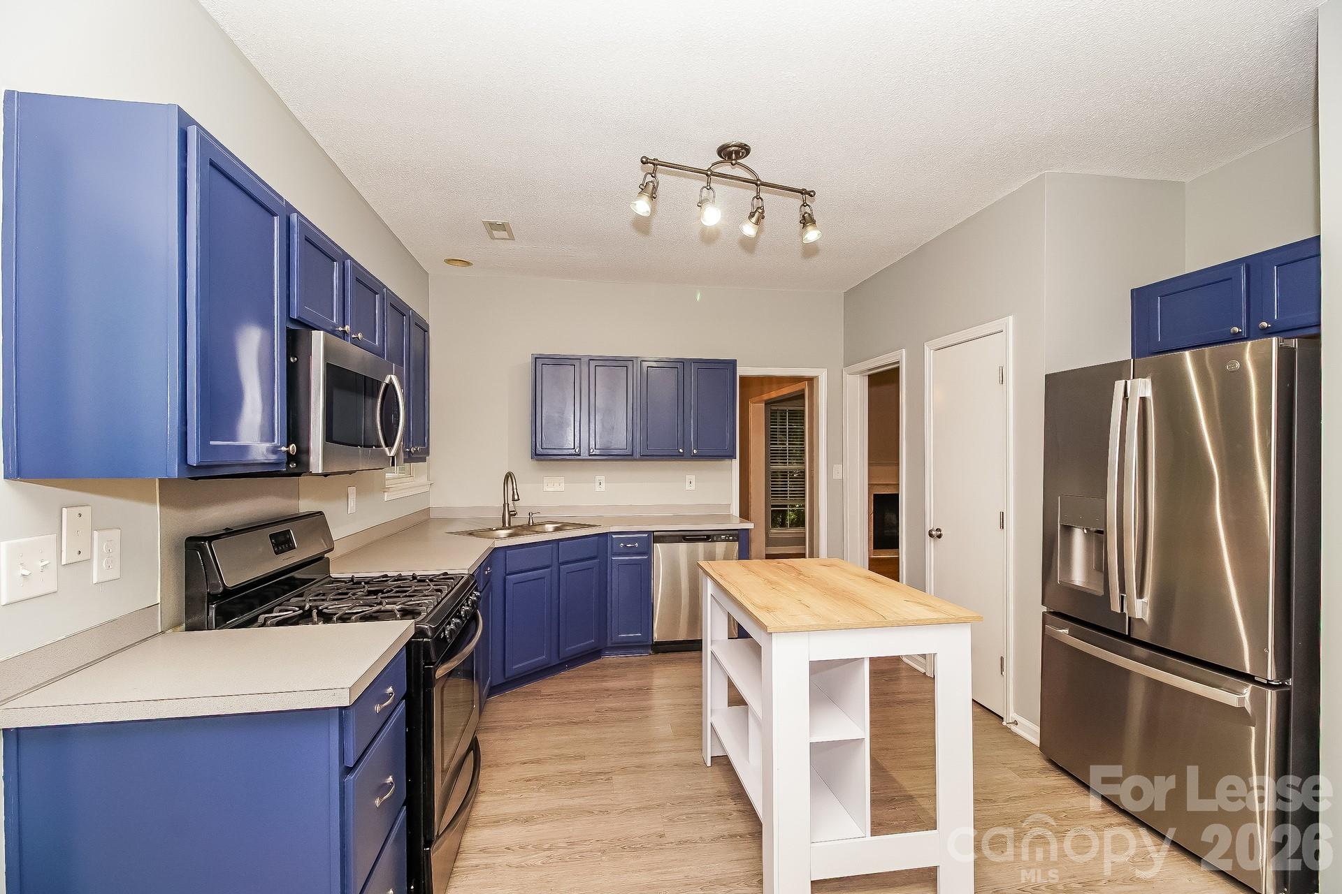 16125 Farmall Drive Property Photo 12