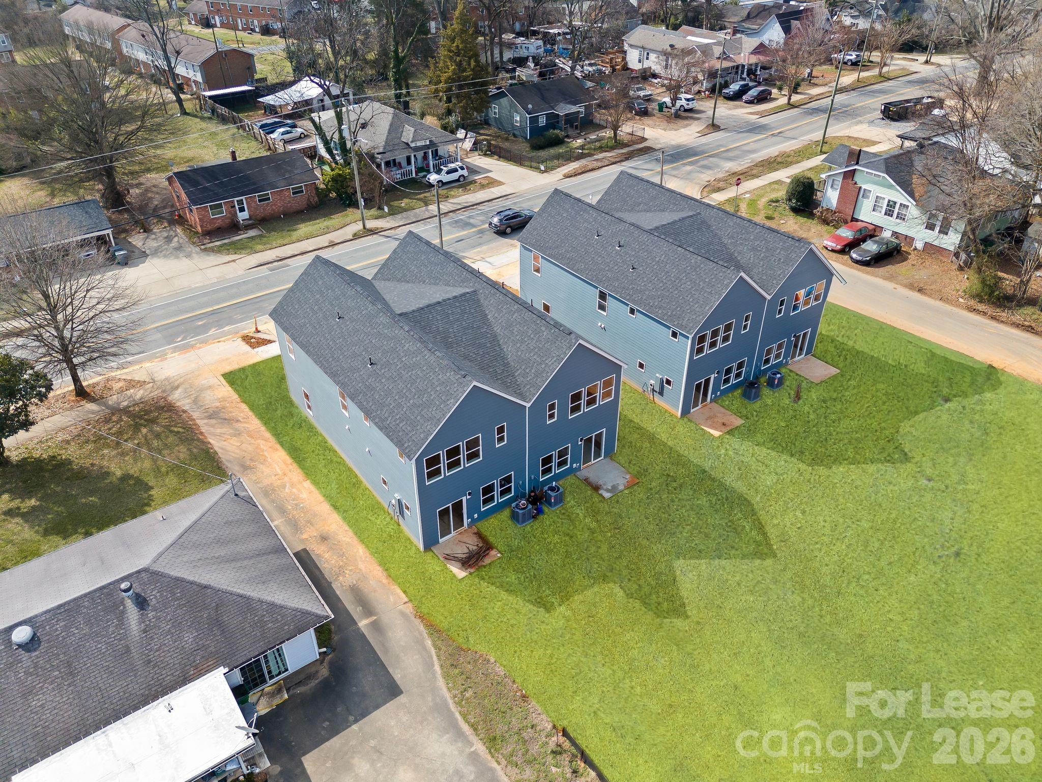 341 N Hoskins Road Property Photo 2